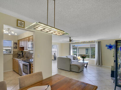 202 High Point Terrace W, Delray Beach, FL 33445