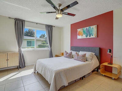 202 High Point Terrace W, Delray Beach, FL 33445