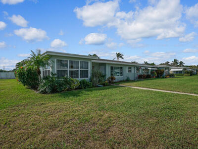 202 High Point Terrace W, Delray Beach, FL 33445