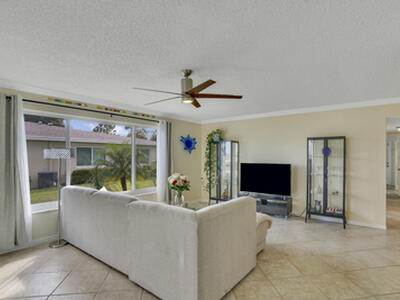 202 High Point Terrace W, Delray Beach, FL 33445