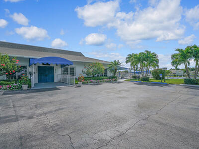 202 High Point Terrace W, Delray Beach, FL 33445