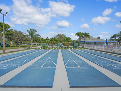 202 High Point Terrace W, Delray Beach, FL 33445