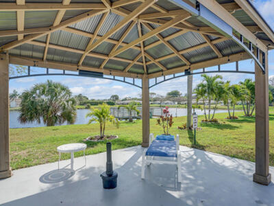 202 High Point Terrace W, Delray Beach, FL 33445