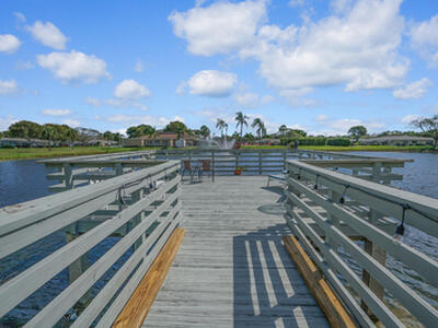 202 High Point Terrace W, Delray Beach, FL 33445