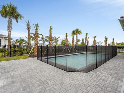 9341 Crestview Circle, Palm Beach Gardens, FL 33412