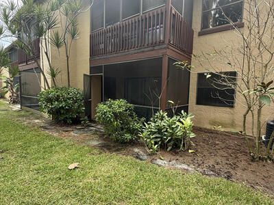 1303 Lakeview Drive E, Royal Palm Beach, FL 33411