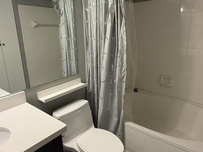 208 Villa Circle, Boynton Beach, FL 33435