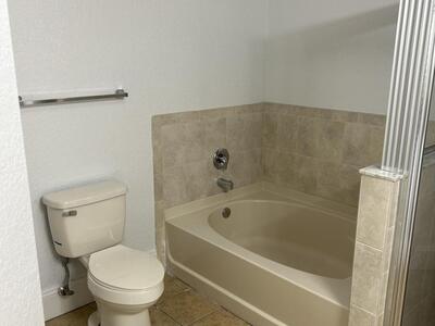 130 SW Peacock Boulevard, Port Saint Lucie, FL 34986