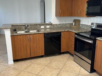 130 SW Peacock Boulevard, Port Saint Lucie, FL 34986