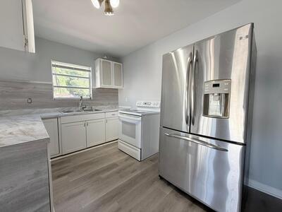 1000 W Lakewood Road