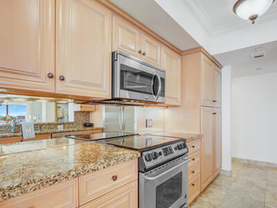 4000 N Ocean Drive, Singer Island, FL 33404