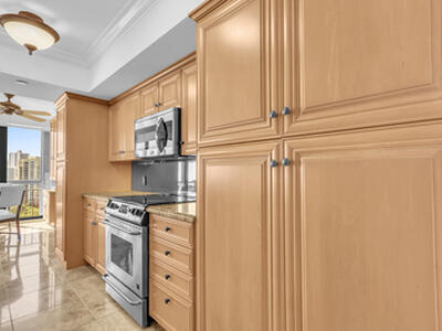 4000 N Ocean Drive, Singer Island, FL 33404