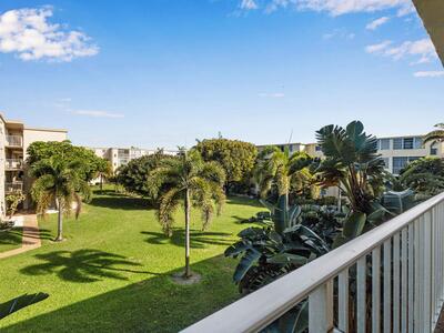 2615 NE 3rd Court, Boynton Beach, FL 33435