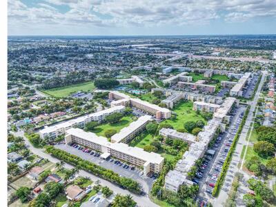 2615 NE 3rd Court, Boynton Beach, FL 33435