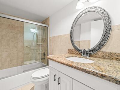 15 Royal Palm Way, Boca Raton, FL 33432