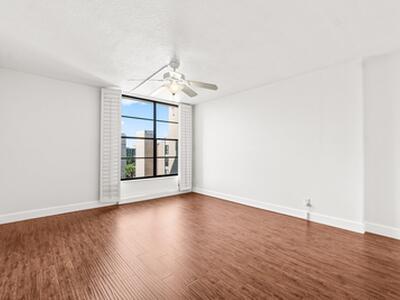 15 Royal Palm Way, Boca Raton, FL 33432