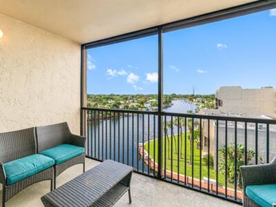 15 Royal Palm Way, Boca Raton, FL 33432