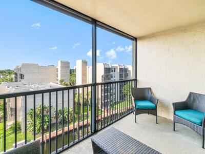 15 Royal Palm Way, Boca Raton, FL 33432