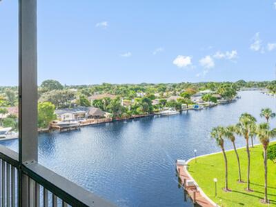 15 Royal Palm Way, Boca Raton, FL 33432