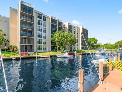 15 Royal Palm Way, Boca Raton, FL 33432