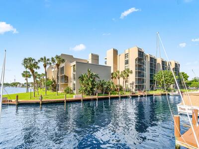 15 Royal Palm Way, Boca Raton, FL 33432