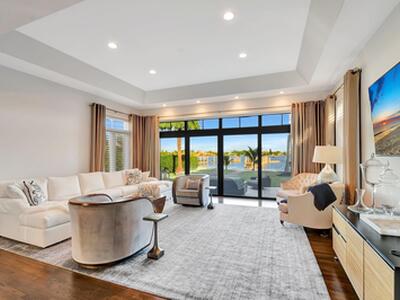 310 S Lake Drive, Lantana, FL 33462