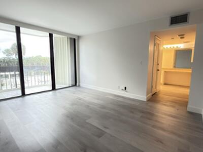 2000 Presidential Way, West Palm Beach, FL 33401