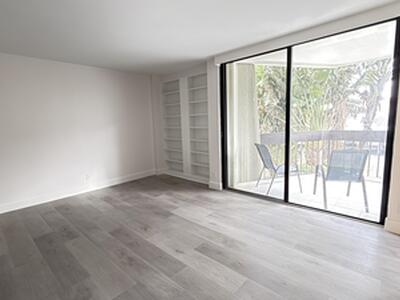 2000 Presidential Way, West Palm Beach, FL 33401