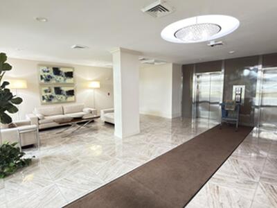 2000 Presidential Way, West Palm Beach, FL 33401