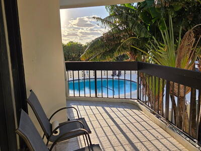 2000 Presidential Way, West Palm Beach, FL 33401