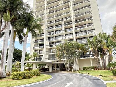 2000 Presidential Way, West Palm Beach, FL 33401