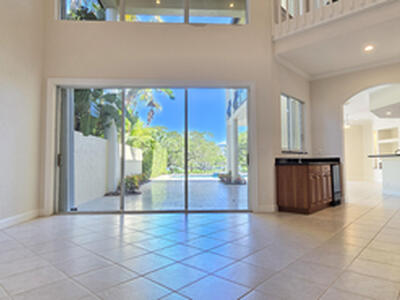 111 Fishermans Way, Jupiter, FL 33477