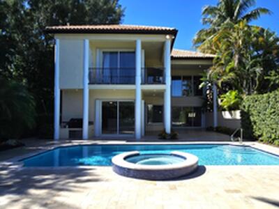 111 Fishermans Way, Jupiter, FL 33477