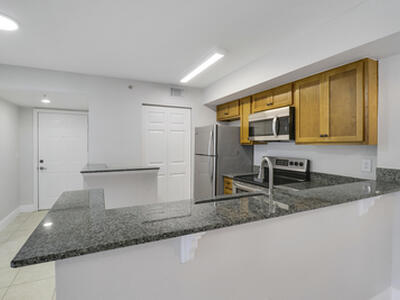 171 SW Palm Drive, Port Saint Lucie, FL 34986