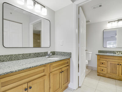 171 SW Palm Drive, Port Saint Lucie, FL 34986