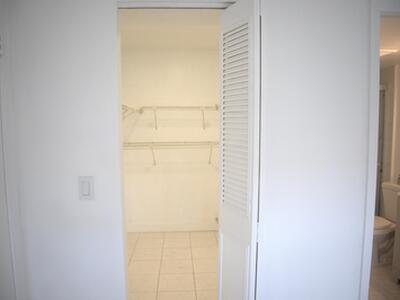 198 Lake Evelyn Drive, West Palm Beach, FL 33411