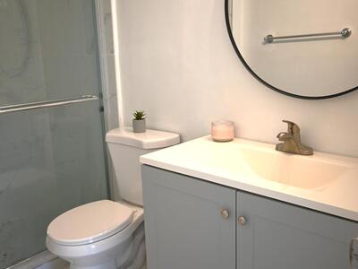 198 Lake Evelyn Drive, West Palm Beach, FL 33411