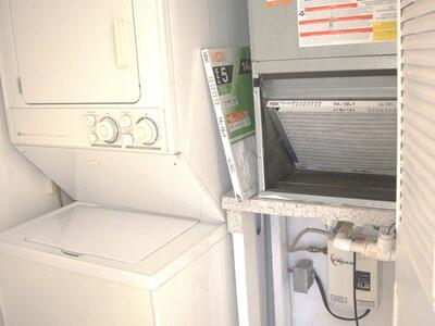 198 Lake Evelyn Drive, West Palm Beach, FL 33411