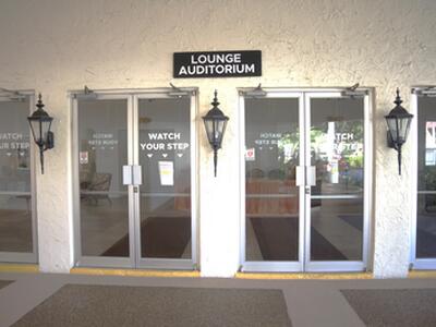 198 Lake Evelyn Drive, West Palm Beach, FL 33411