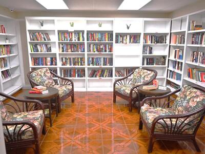 198 Lake Evelyn Drive, West Palm Beach, FL 33411