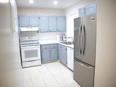 198 Lake Evelyn Drive, West Palm Beach, FL 33411