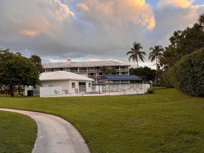 3507 Village Blvd, West Palm Beach, FL 33409