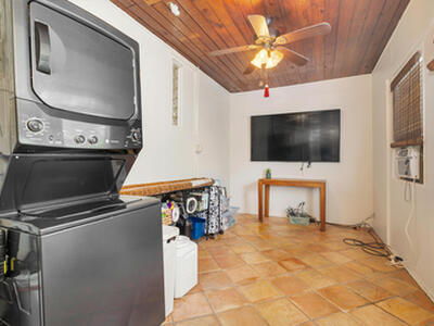 341 Nottingham Boulevard, West Palm Beach, FL 33405