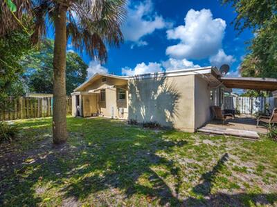 8642 Sunset Drive, Palm Beach Gardens, FL 33410