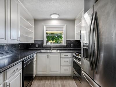 8642 Sunset Drive, Palm Beach Gardens, FL 33410