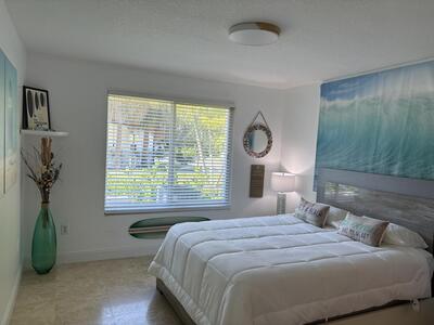 1205 Villa Lane, Boynton Beach, FL 33435