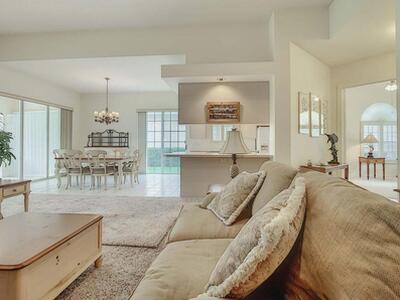 8533 SE Palm Hammock Lane, Hobe Sound, FL 33455