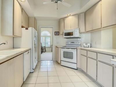 8533 SE Palm Hammock Lane, Hobe Sound, FL 33455