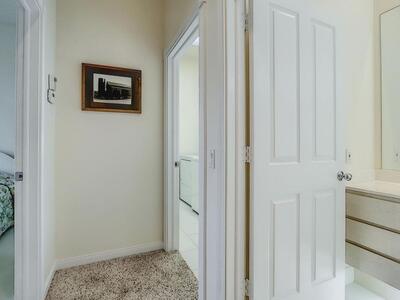 8533 SE Palm Hammock Lane, Hobe Sound, FL 33455