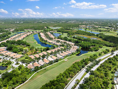 8533 SE Palm Hammock Lane, Hobe Sound, FL 33455